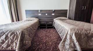 Гостиница «Спорт» Адлер Стандартный двухместный номер с 2 отдельными кроватями-1